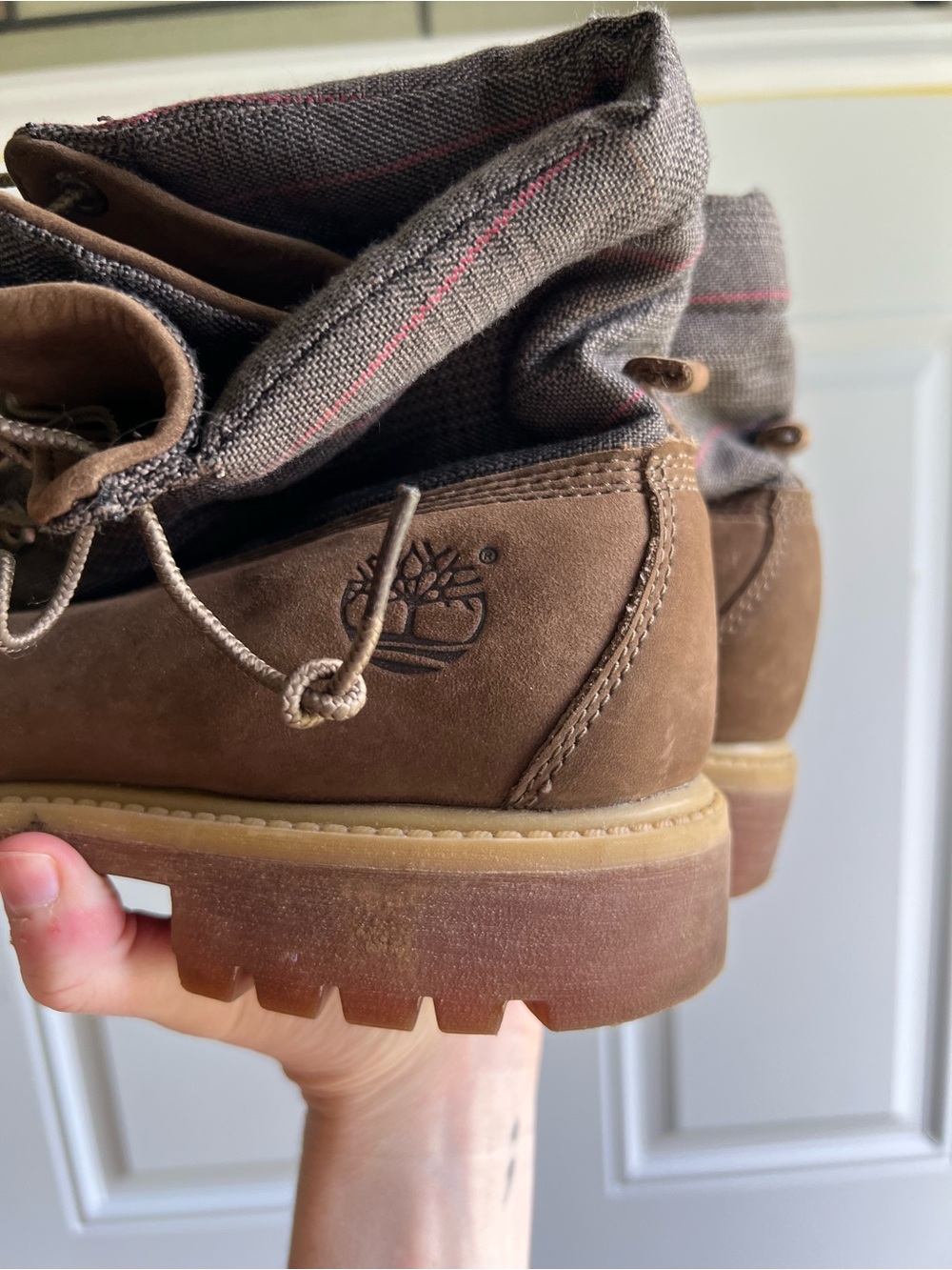 Timberland Roll Top Leather Lace Up Boots in Plaid Top - Picture 5 of 8